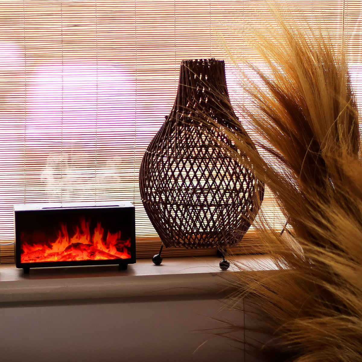Flame Effect Aroma Diffuser with Birdsong — Black